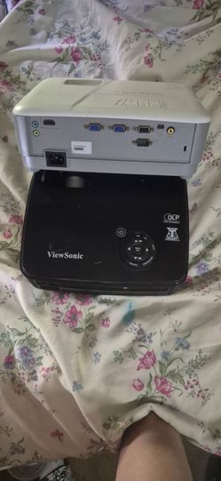 ViewSonic DLP Projectors – Lot of 2