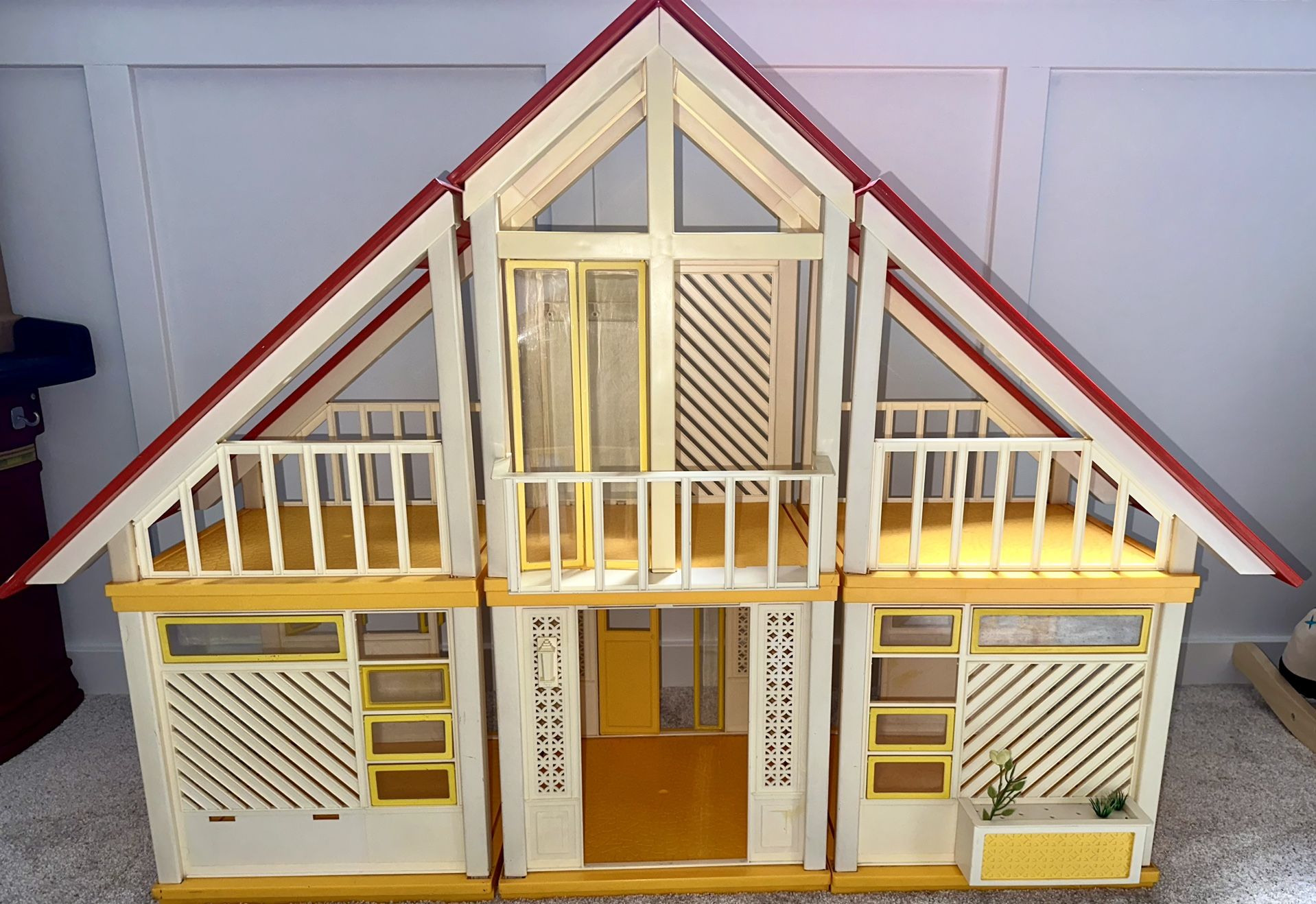 RARE Vintage 1970s Barbie A Frame Dream House Mattel incomplete
