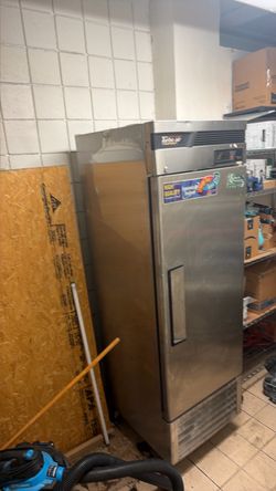 Commercial kitchen fridge
