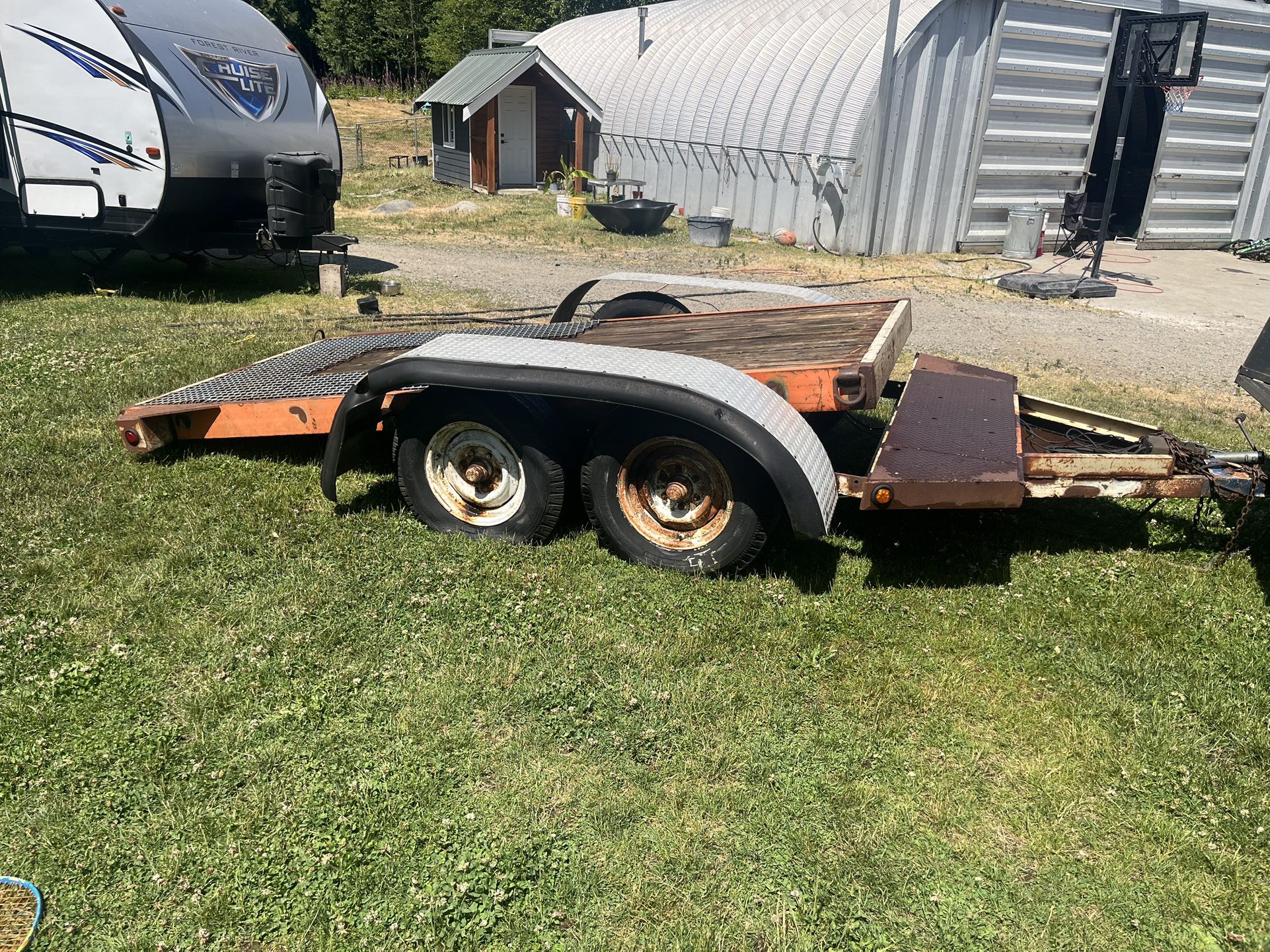 Tilt Trailer