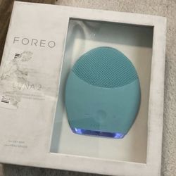 FOREO LUNA 2 Facial Cleansing Brush
