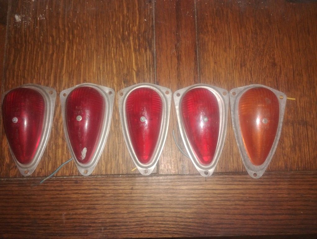 4 Red Teardrop Vintage Marker Lights 1 Amber