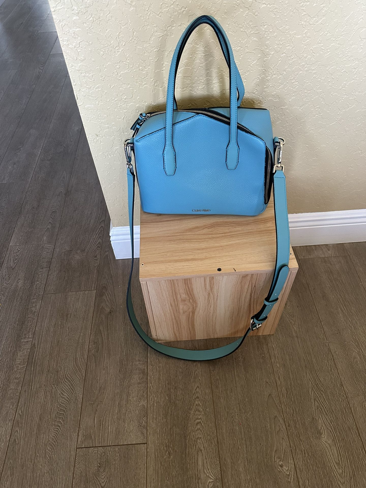 Calvin Klein Bag Pacific Blue