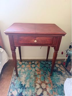 1930 Sewing machine