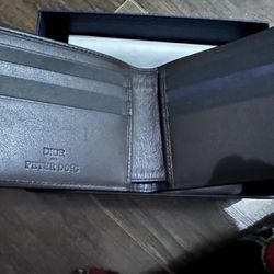 Dior man wallet