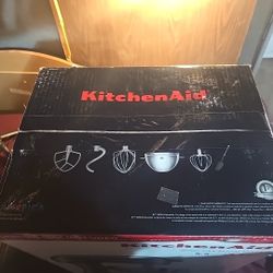 Kitchenaid 5.5 Quart Bowl-Lift Stand Mixer (Silver)