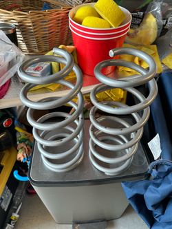 10-23 Toyota 4Runner Eibach 1.5-2.5 rear springs