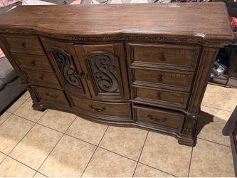 Beautiful dresser /tv stand