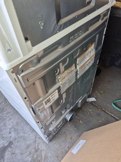 Electeic dryer, like new
