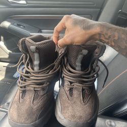 Yeezy Desert Boot Oil Brown 