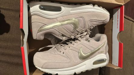 Women’s Size 7.5 New 