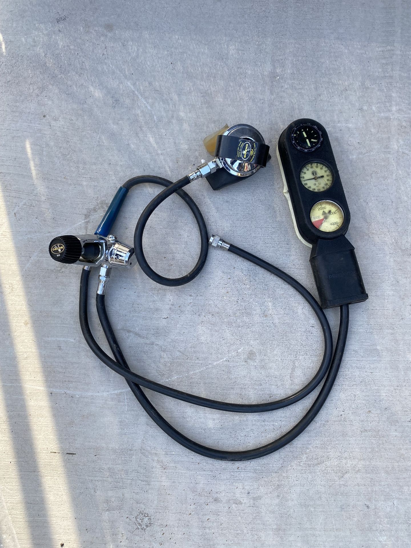 Dacor Pacer XL 2nd Stage Regulator 950 1st Stage Tekna Gauge Knife Scuba Div G07