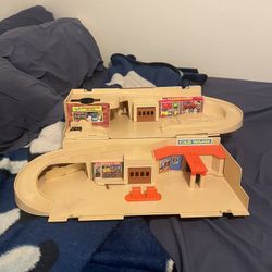 Vtg 1979 Hot Wheels Service Center Sto-N-Go Playset Toy Mattel Fold Up