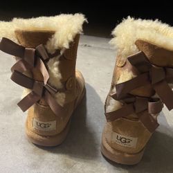 UGG KIDS BOOTS 