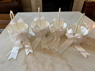Set of 4 flower girls baskets