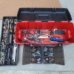 26" Craftman Toolbox With Tools $45