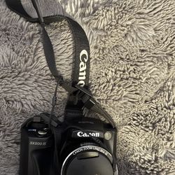 Canon PowerShot SX500 IS Camera with Case Logic Carrying Case and Accessories