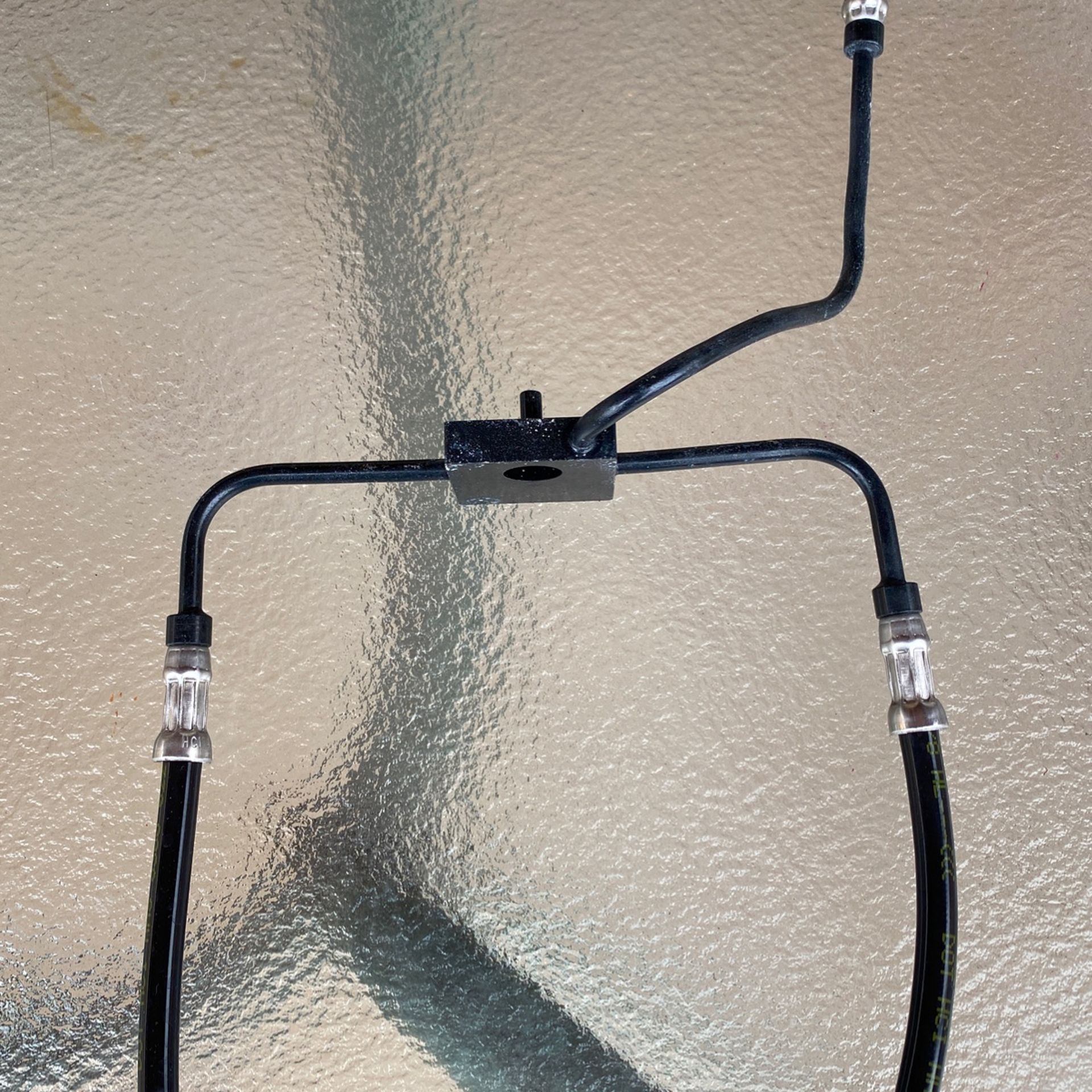 Harley Davidson dual caliper brake hoses