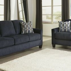 Creeal Heights Ink Living Room Set

