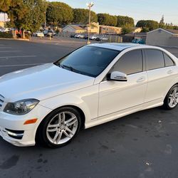 2013 MERCEDES-BENZ C-CLASS C 250 SPORT