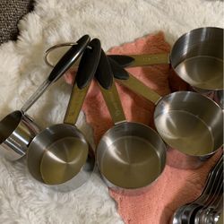 Measuring Cups& Spoons