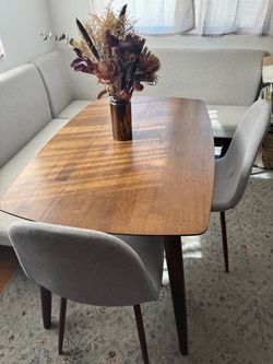 Walnut dining table with 4 matching chairs