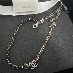 Lambskin chain metal stitching metal necklace women's black/gold