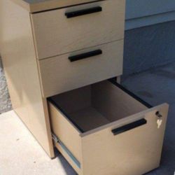  ••• 3 Drawer  Mobile File Cabinet 
•••