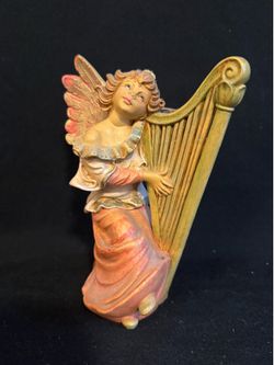 Vintage Italy Angel playing harp figurine 7”