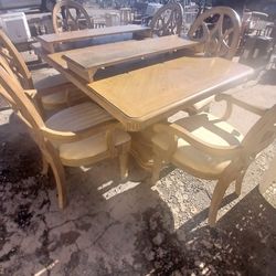 Nice Table Solid Wood With Chairs