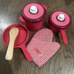 Melissa & Doug Wooden Pots & Pans 