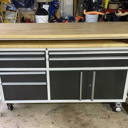 Rolling Tool Box/ Workbench 