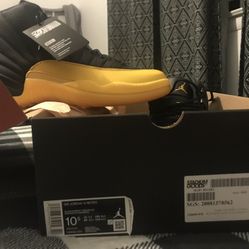 Air Jordan 12 “University Gold” 