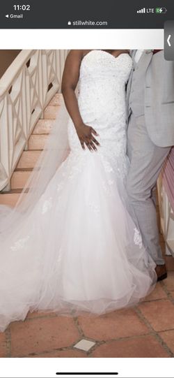 White Lace Wedding Dress Thumbnail