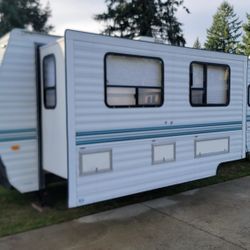 1997 26ft Arctic Fox Travel Trailer 