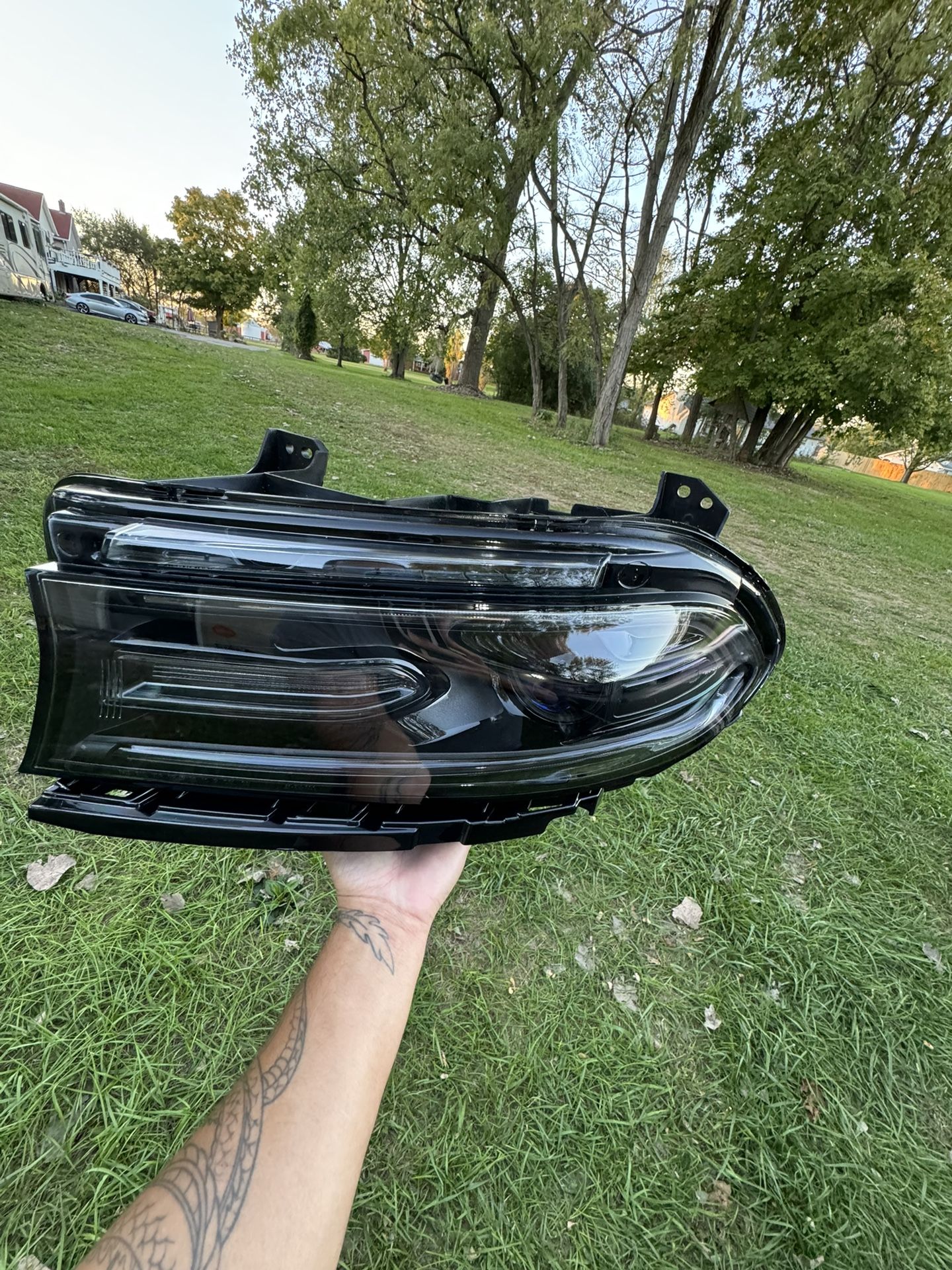 2015-2018 Dodger Charger Passenger Side Xenon Headlight w LED DRL & Turn Signal