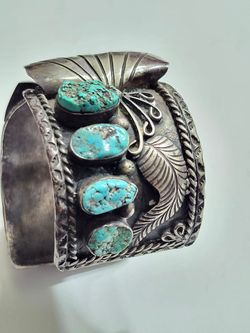 Vintage Sterling Silver Native American / Navajo Cuff Bracelet 93 grams