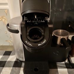 Keurig Coffee Latte & Cappuccino Maker