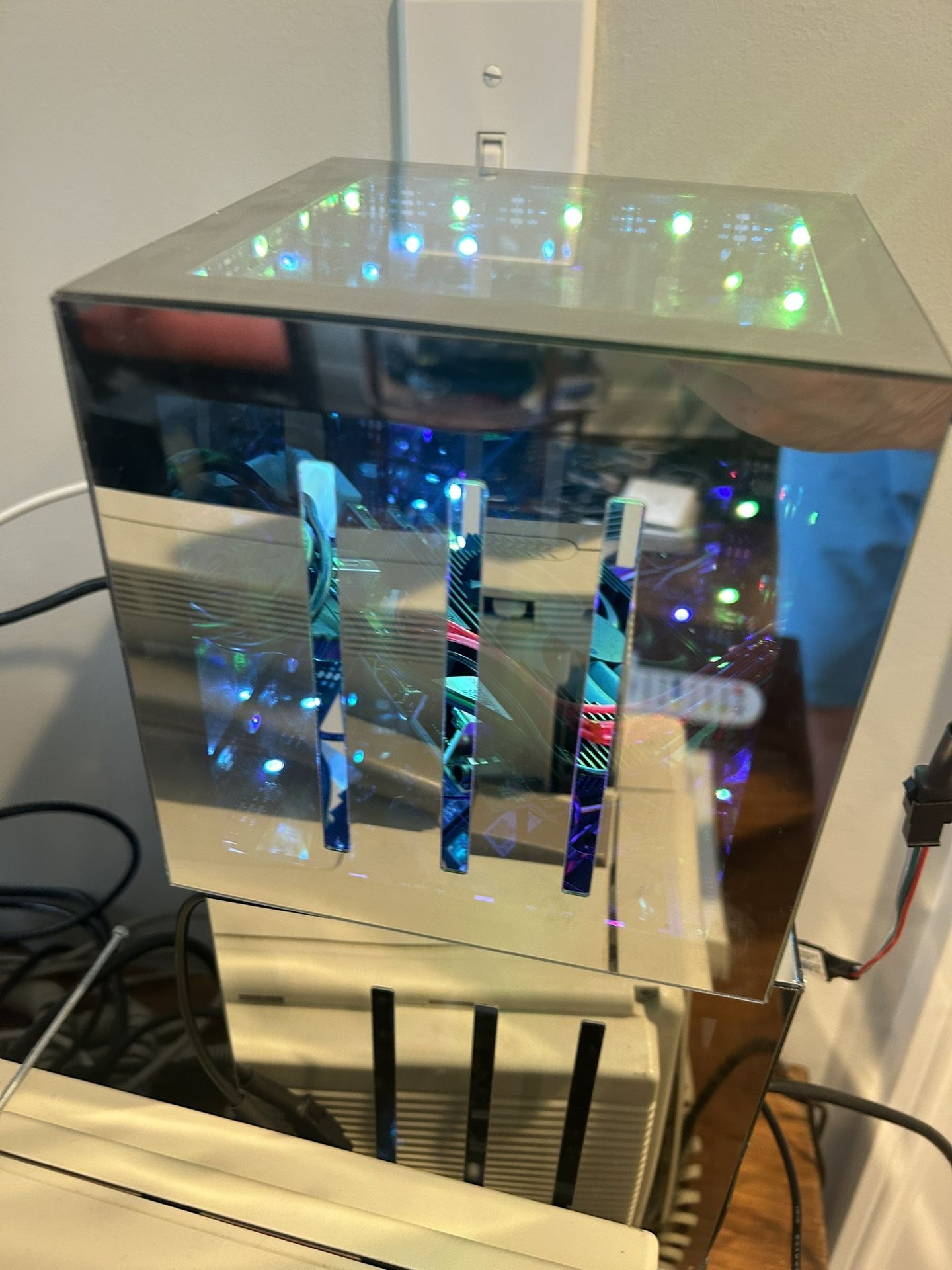 Hyper Cube Tesseract LED 6 inch storage + mini pc case!