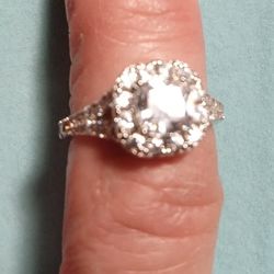 Woman's Ring Size 4 1/2