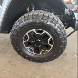 Jeep Rubicon Used OEM Mopar Jeep Rubicon Wheels Only No Tires Include 