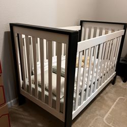 Convertible 4 Way Delta Crib 
