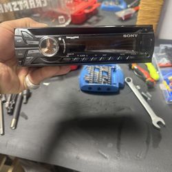 Sony Single Din Car Stereo 