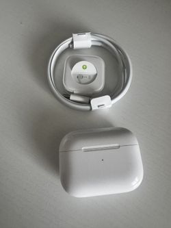 AirPods Pro 2 with MagSafe Charging Case (Lightning)