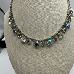 657-Vintage Weiss Borealis Rhinestone Necklace
