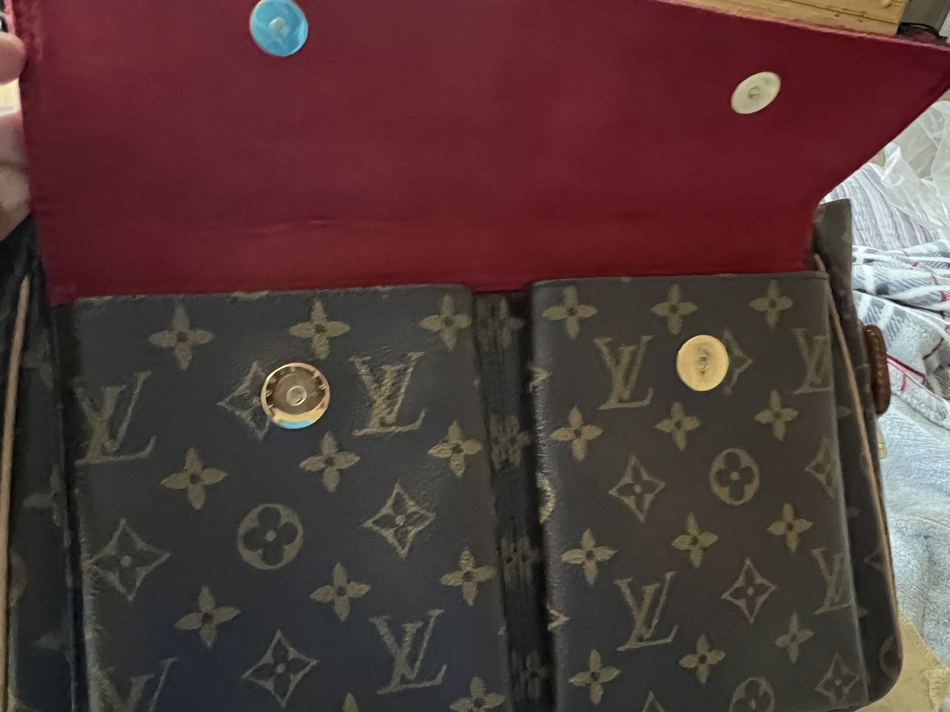 Louis Vuitton Montaigne Handbag Monogram Canvas Pm for Sale in Glendale, AZ  - OfferUp