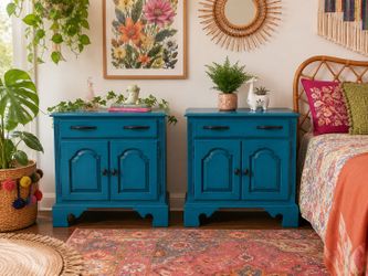 Beautiful Vintage Nightstands