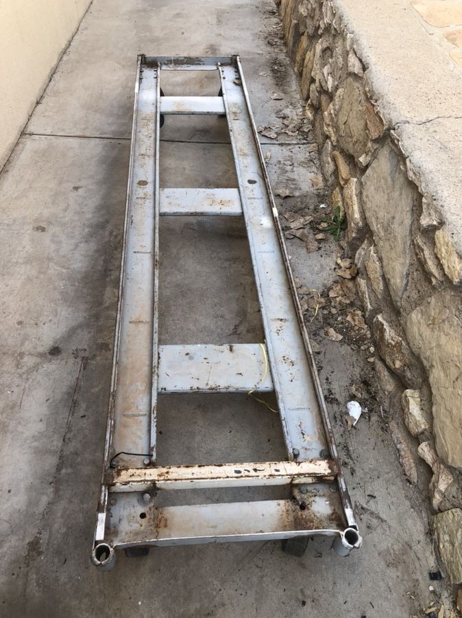 Heavy duty ramp with wheels