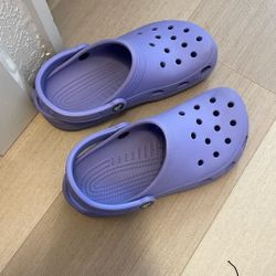 crocs