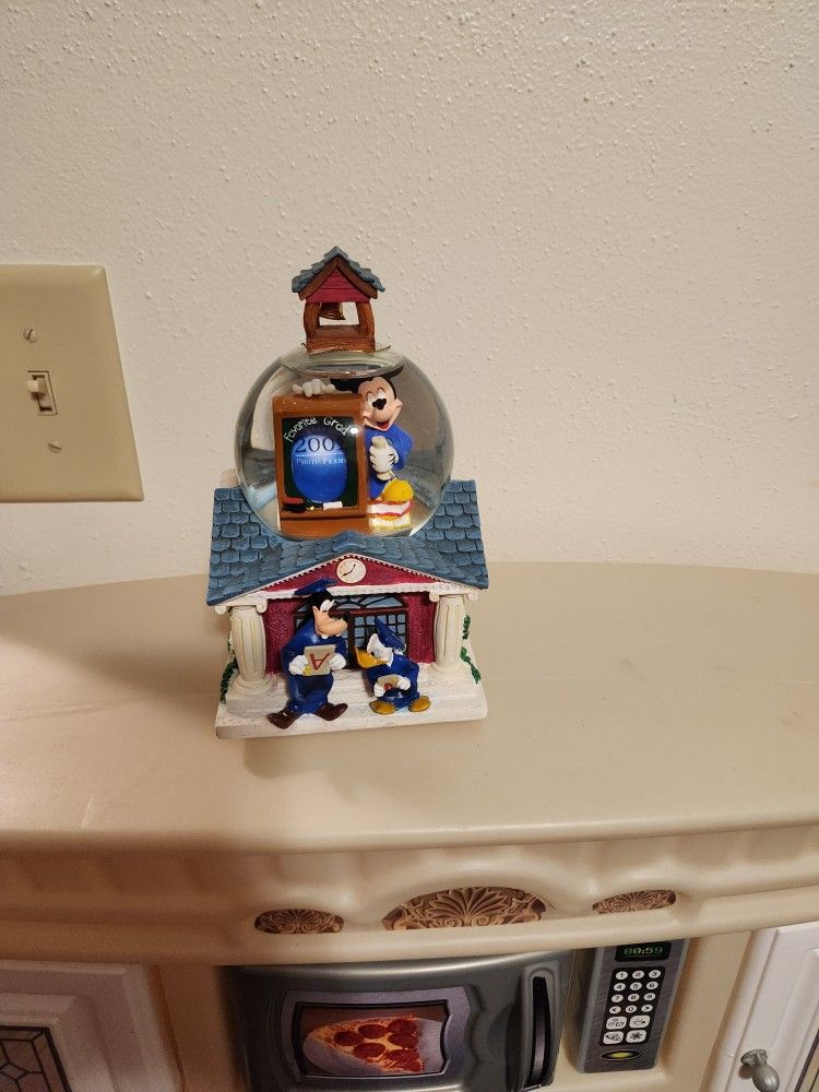 Mickey Mouse Snow Globe